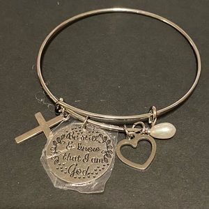 Bangle bracket with dangles